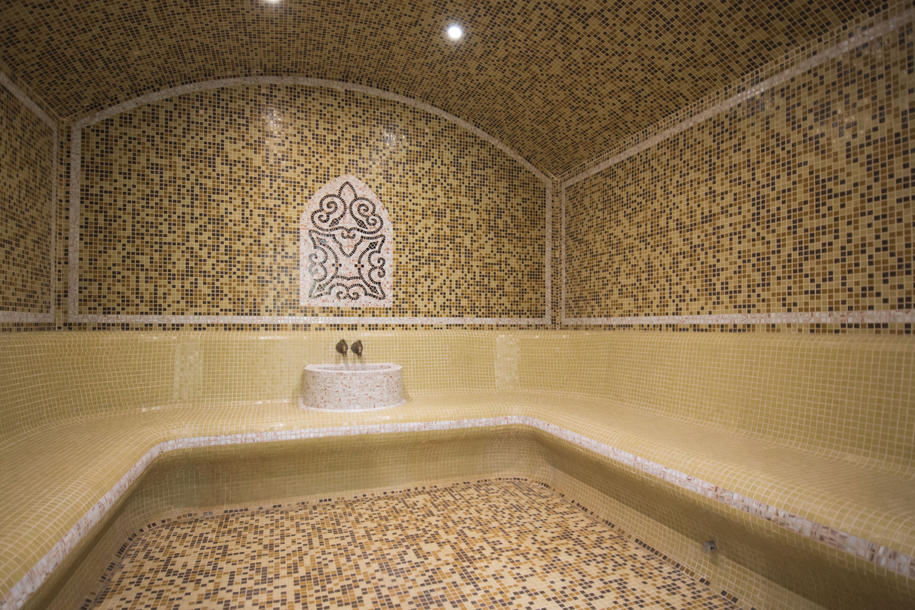 Baño turco, masajes
