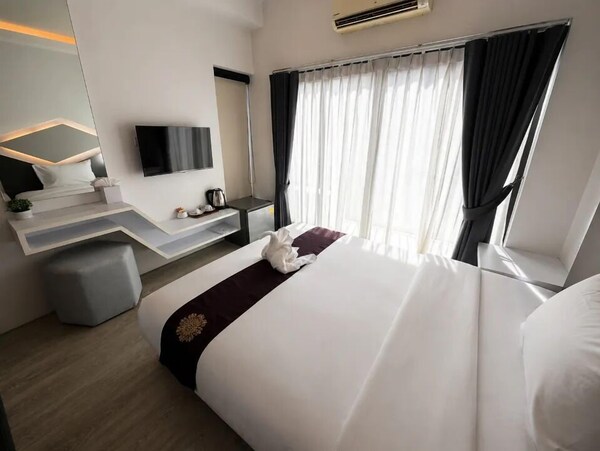 Arni Hexa Hotel At Mrt Samyan - Bang Rak