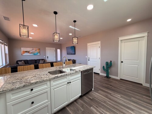 Rim View Trail Cottage at Lake Powell