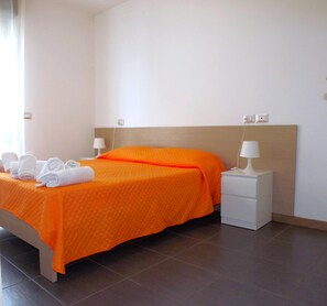 Classic Apartment, 3 Bedrooms - Apartment in Martinsicuro Near Adriatic Coast (Martinsicuro)