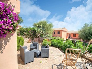 Classic Apartment, 3 Bedrooms | Balcony - Apartment in Sardinia Near Stunning Beaches (Golfo Aranci)