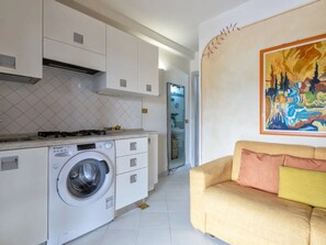 Deluxe Apartment, 2 Bedrooms | Private kitchen - Apartment in Sardinia Near Stunning Beaches (Golfo Aranci)