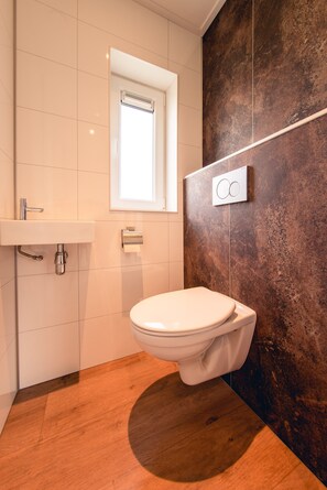 Classic House, 3 Bedrooms | Bathroom - Modern Holiday Home With Infrared Sauna (Slagharen)
