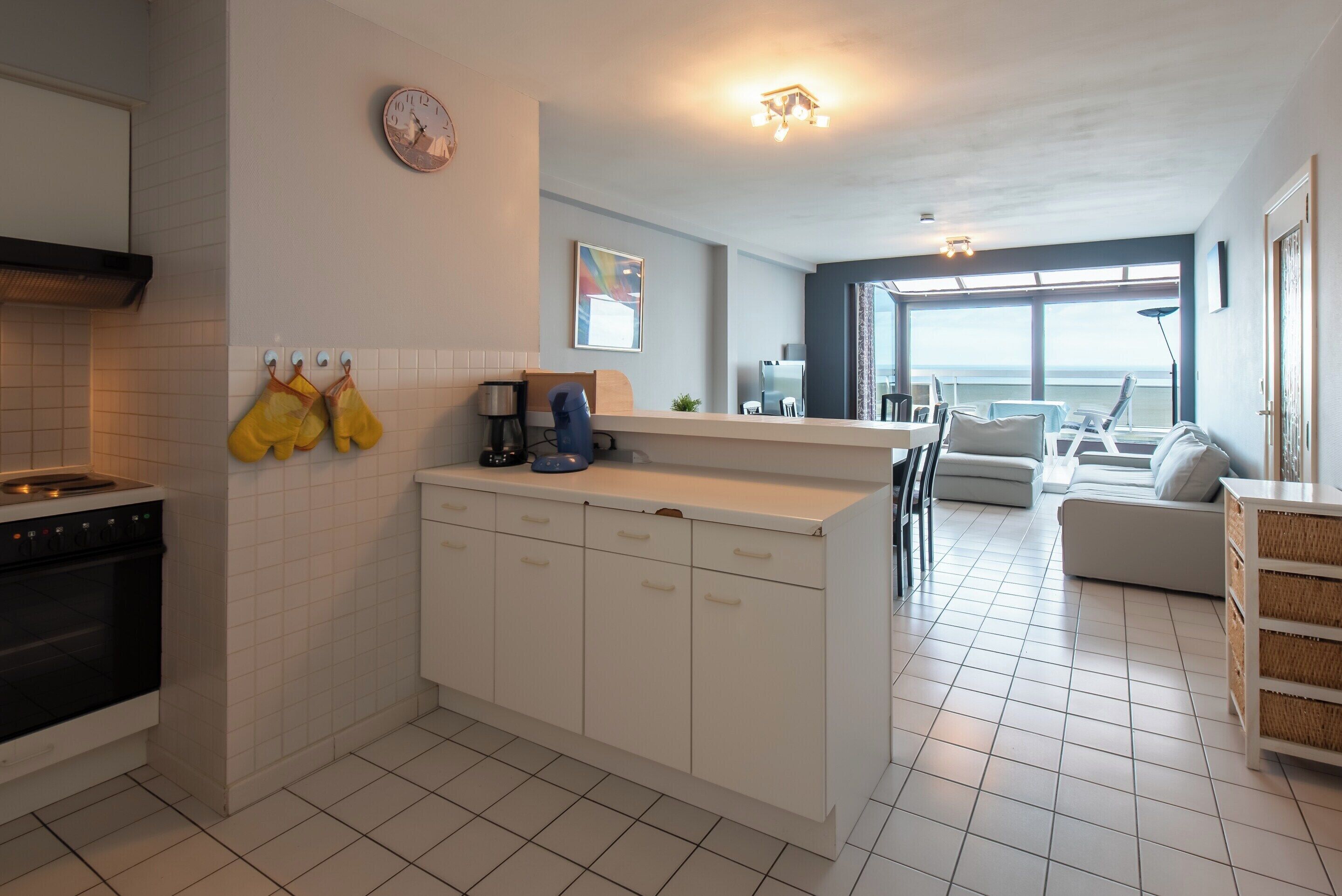 Classic Apartment, 3 Bedrooms | Private kitchen | Fridge, microwave, oven, dishwasher