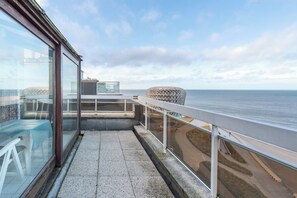 Classic Apartment, 3 Bedrooms | Balcony - Family Spot by the Coastal Trails (Middelkerke)