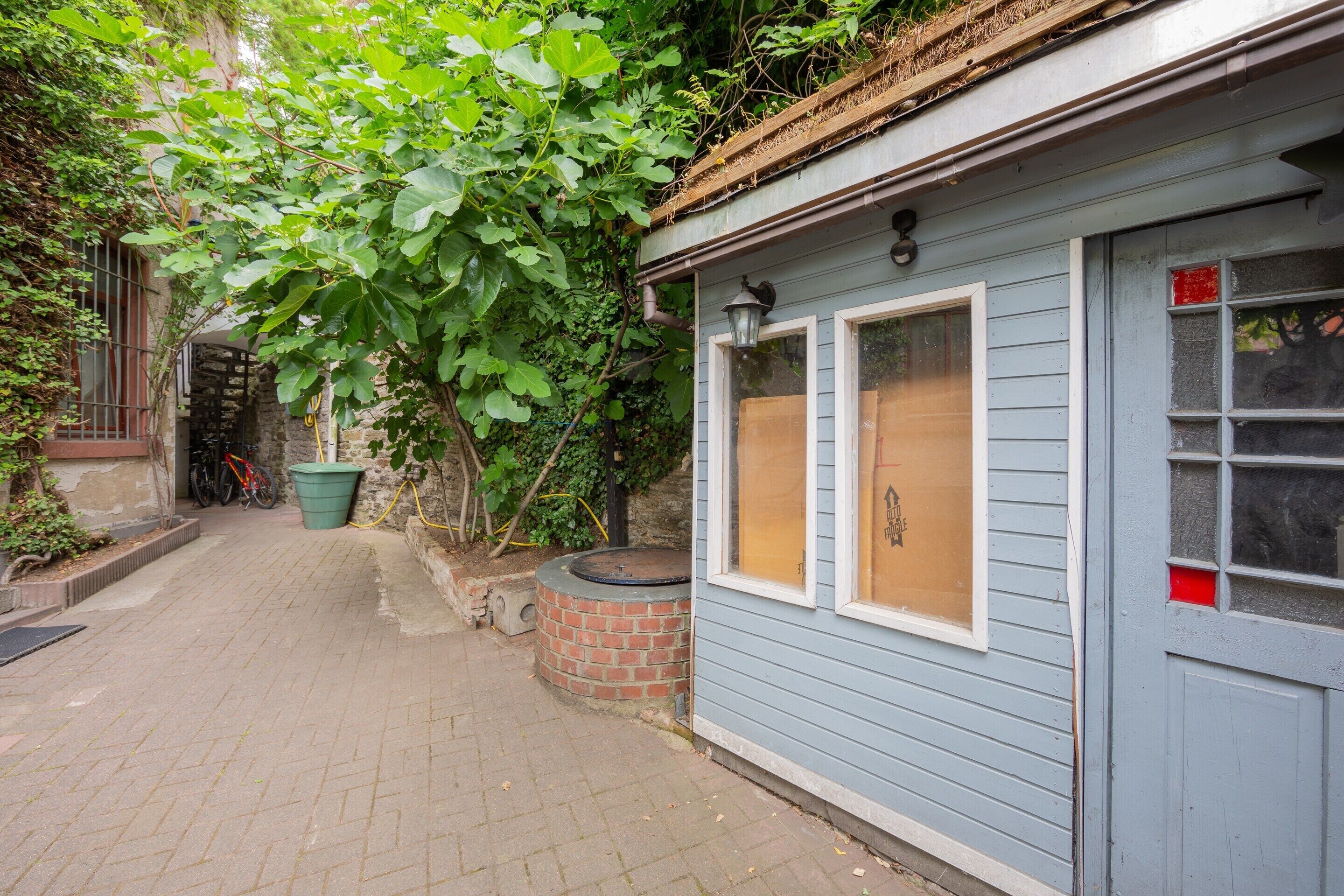 Deluxe Apartment, 1 Bedroom | View from property