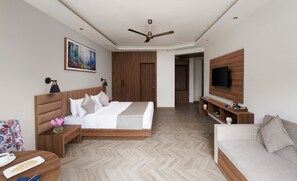Premium Studio Suite | Minibar, desk, rollaway beds, bed sheets - Treat Imperial Jim Corbett (Ramnagar)