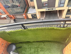 Property grounds - Charming Birmingham Apartment with mini balcony and WiFi with a free parking (Birmingham)