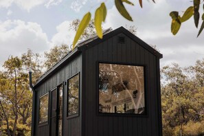 Exterior - Tiny Wombat and Wallaby - Dural (Dural)