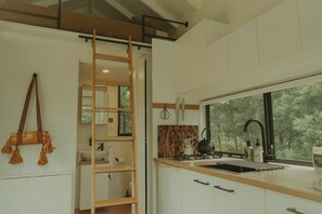 Private kitchen - Elizabeth & Madeline - Hunter Region (Murrays Run)