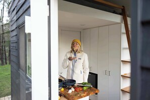 Outdoor dining - Elizabeth & Madeline - Hunter Region (Murrays Run)