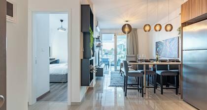Sunshine 1-BR Apt. & Blacony in Larnaca