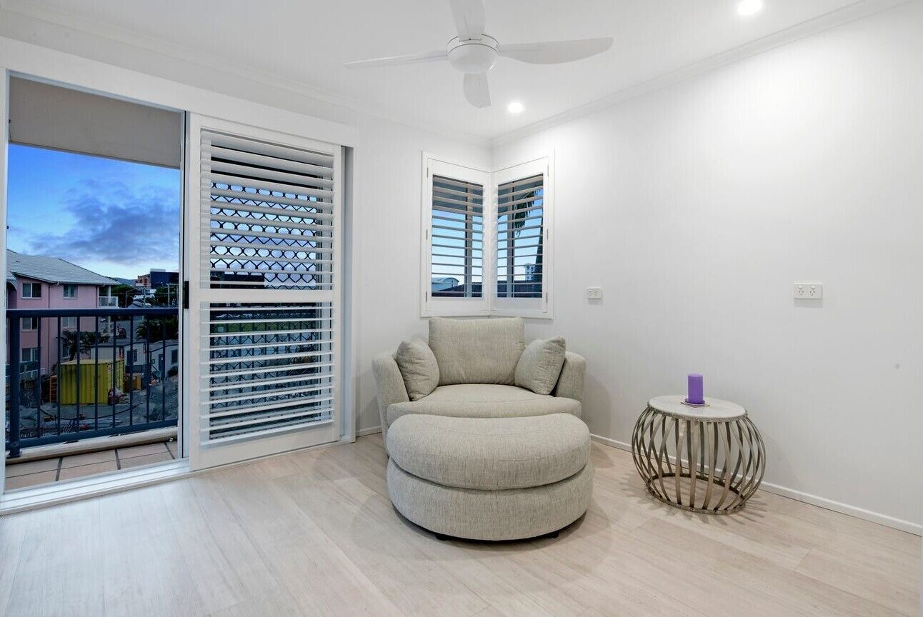 アパートメント 3 ベッドルーム バルコニー | リビング エリア