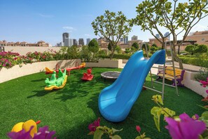 Children’s area - Free housekeeping visits during your stay - StayShort - Comfortable Studio in JVC that Sleeps 2 (JVC)