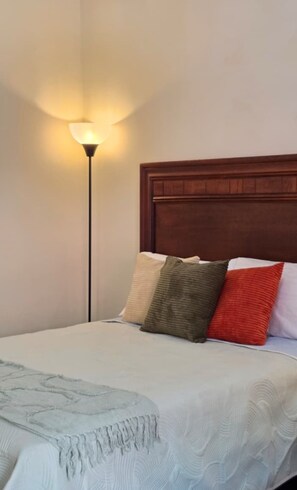 2 bedrooms, WiFi, bed sheets - HOSTEL JALATLACO Sol y Luna - Beu' & Gubidxa (Oaxaca de Juárez)