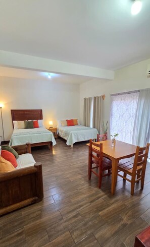 2 bedrooms, WiFi, bed sheets - HOSTEL JALATLACO Sol y Luna - Beu' & Gubidxa (Oaxaca de Juárez)