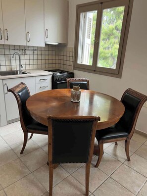 Dining - Epidavros Villas -  Dafni Stone & Garden Retreat (Nea Epidavros)