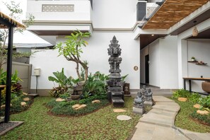 Terrace/patio - Gumitish Residence Singaraja (Buleleng)