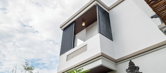 Gumitish Residence Singaraja