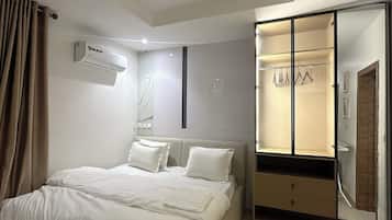 Economy Apartment, Balcony, City View