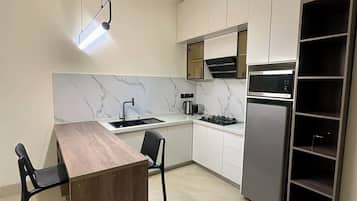 Economy Apartment, Balcony, City View | Private kitchen