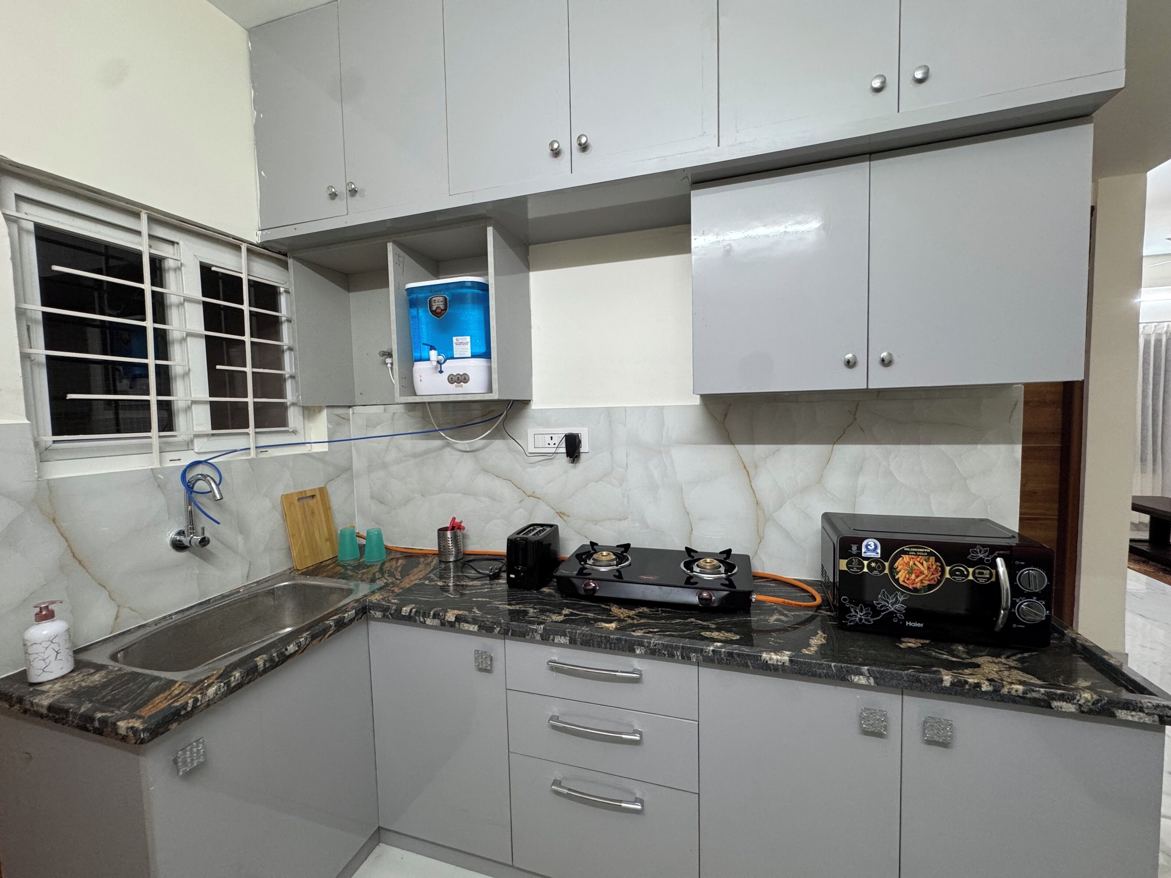 Superior Apartment, 2 Bedrooms | Private kitchen