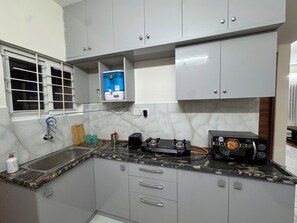 Superior Apartment, 2 Bedrooms | Private kitchen - Odilia Apartelle (Bengaluru)