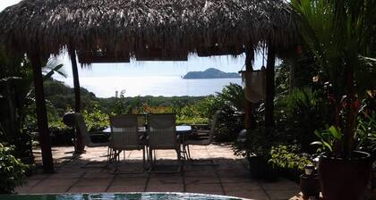 Tranquil Poolside Retreat in Playa Panama, Papagayo Bay