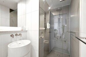 Bathroom - Skyline Escape Lvl 44 | 2B1B | Incredible Melbourne CBD Views (Melbourne)