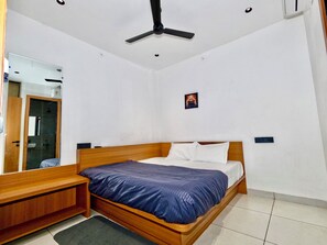 Room - PrimeStay 1Bhk Penthouse : Vijay Nagar. (Indore)