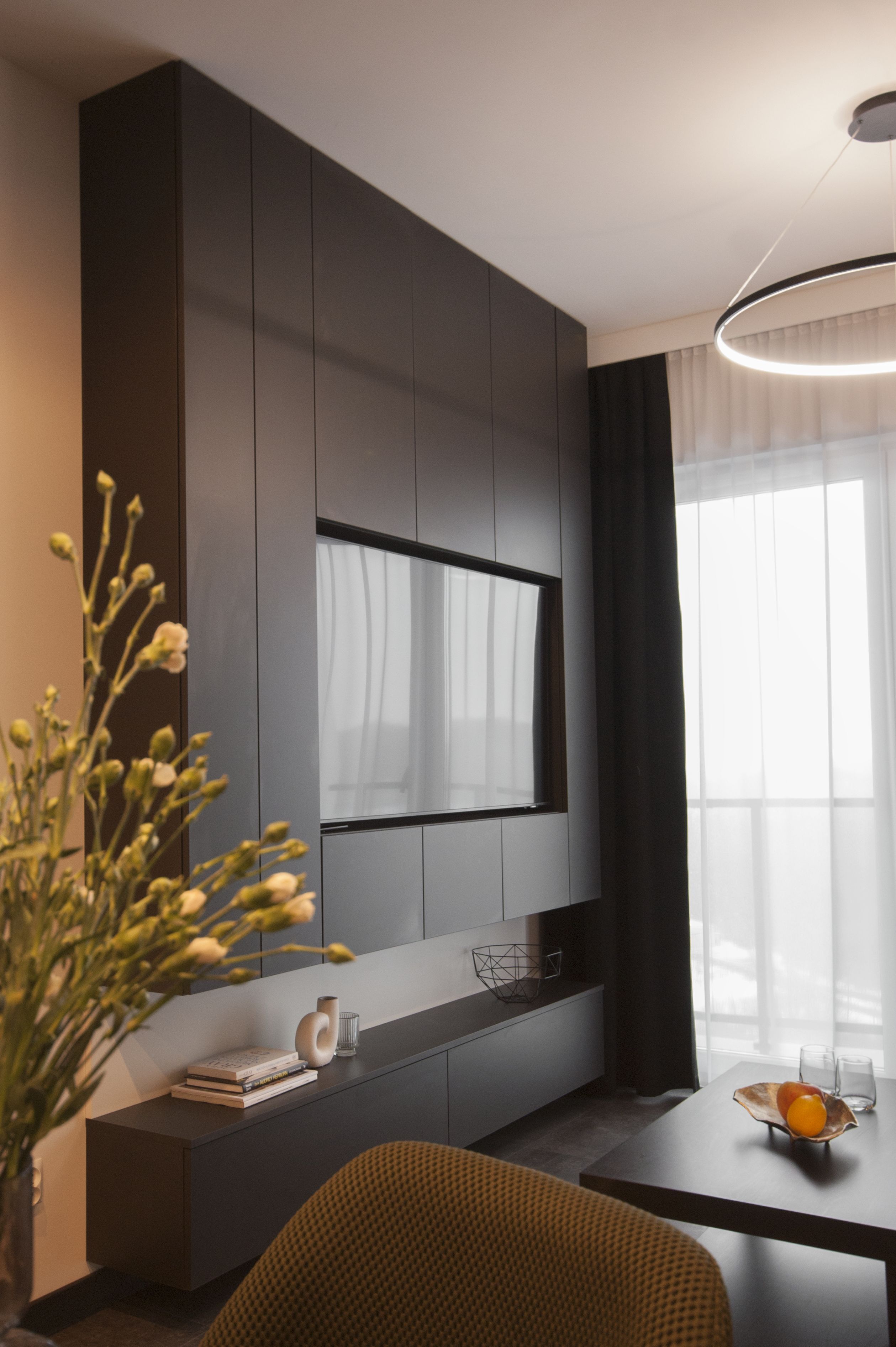 Classic Apartment, City View | Interior