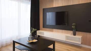 Comfort Apartment, City View | Interior