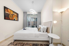 1 bedroom, iron/ironing board, WiFi, bed sheets - Free housekeeping visits during your stay - StayShort - Bright 1 Bedroom Retreat in Dubai Marina that Sleeps 4! (Dubai Marina)