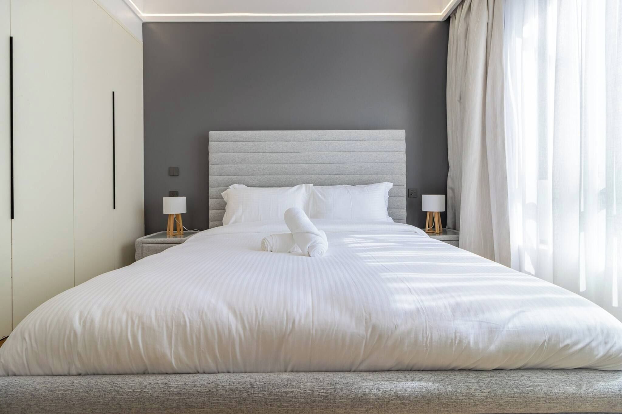 2 bedrooms, iron/ironing board, Internet, bed sheets