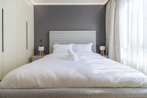 2 habitaciones, tabla de planchar con plancha y acceso a internet 