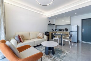 Living area - Annbell Haven 1BR, With Pool, Near Junction Mall (Nairobi)