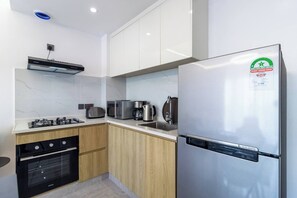 Private kitchen - Annbell Haven 1BR, With Pool, Near Junction Mall (Nairobi)