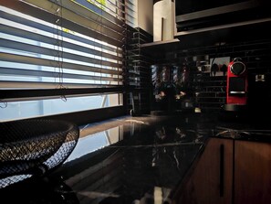 Interior - Queen Superior Cozy En-Suite Courtyard Room (Cape Town)