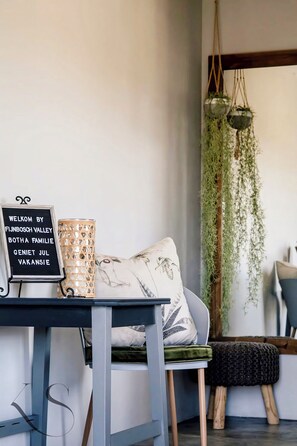 Interior - Charming Garden Route Villa, Nature View & BBQ Bliss (Mossel Bay, Garden Route District Municipality)