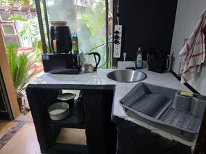 Interior - The Zink Pot is a beautiful self catering unit (Pretoria)