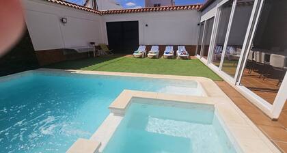 Country House 'Villam Rodericus Nicolaus' with Private Pool, Wi-Fi and Air Conditioning