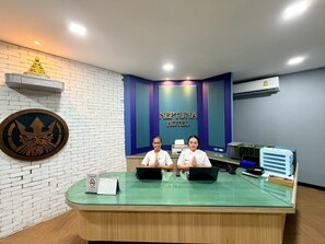 Lobby - Charming Suite with Balcony and Garden View (Tambon Patong)