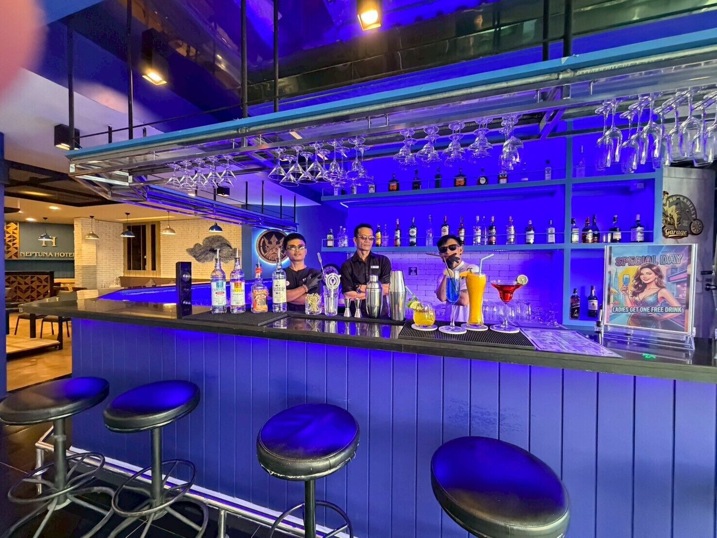 Bar (in der Unterkunft)