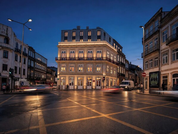 Exterior - Padrão 319 (Porto)