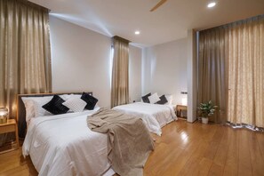 Room - Premium 6BR Ekkamai Villa wITH Pool & Home Theatre (Krung Thep Maha Nakhon)