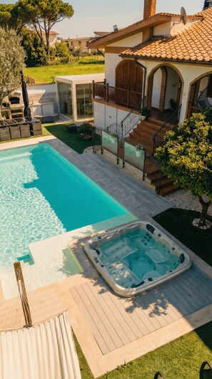 Pool - Hey Suite Villa - Luxury Guest House Fiumicino (Fiumicino)