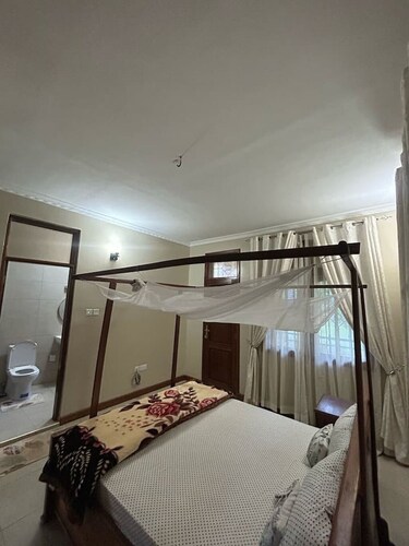 Kadzora Retreat and Leisure Tours