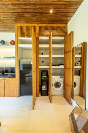 Interior - Aricivillas (Pecatu)