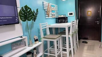 Apartemen Comfort, pemandangan kota | Tempat makan