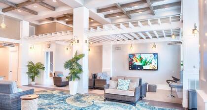 Myrtle Beach | Relaxing Golf Retreat | Pool + Golf
